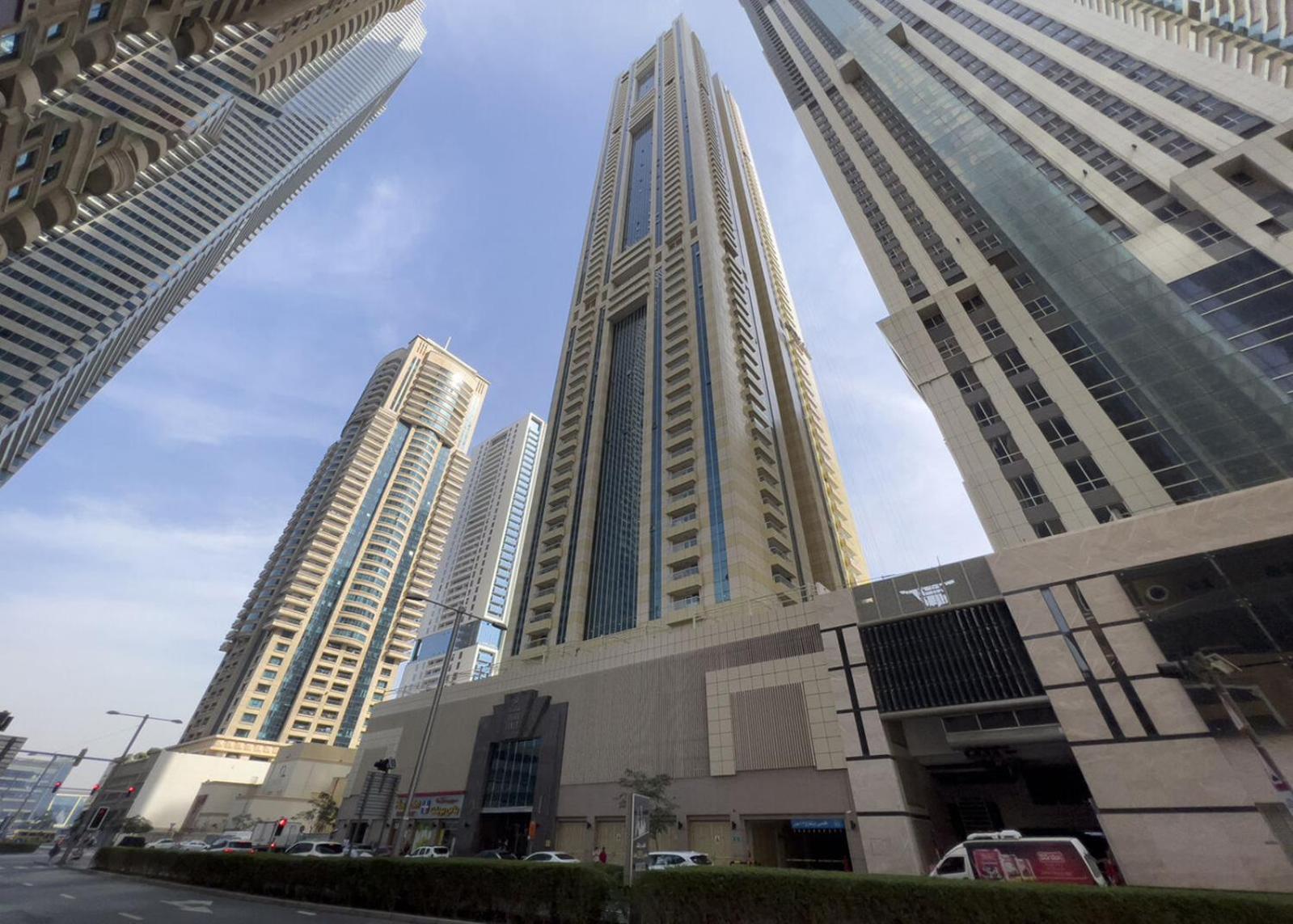 Dream - 3 Bedroom In Sulafa Tower Marina Apartment